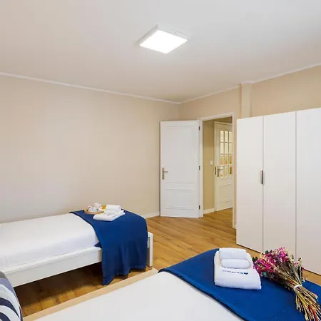 Daire Modern & Bright Flat With Workspace By Hostwise Vila Nova de Gaia