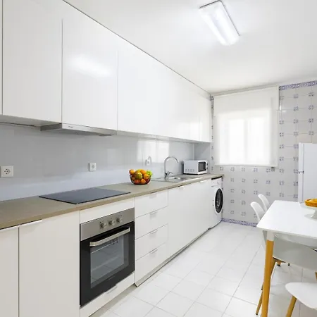 Modern & Bright Flat With Workspace By Hostwise Vila Nova de Gaia