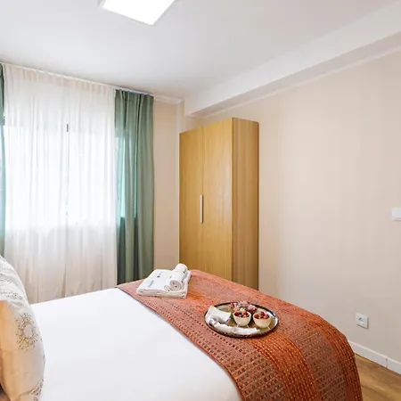 Modern & Bright Flat With Workspace By Hostwise * Vila Nova de Gaia