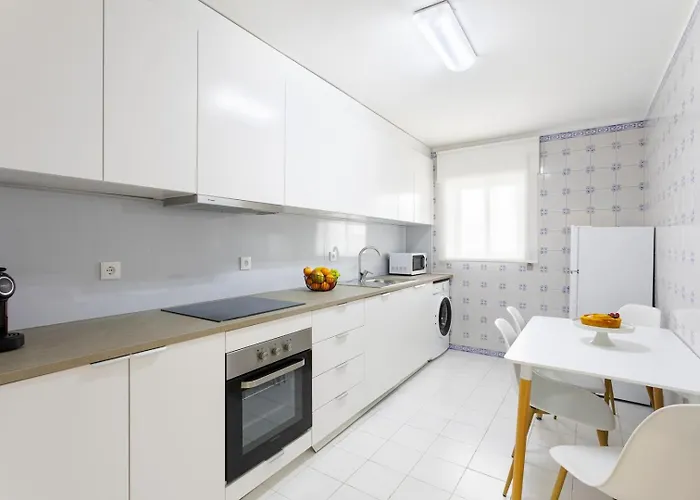 Modern & Bright Flat With Workspace By Hostwise 빌라노바데가이아